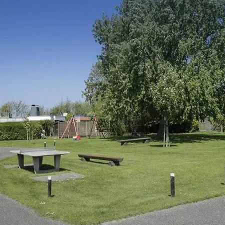 With South-facing Garden * Sint Maartensvlotbrug