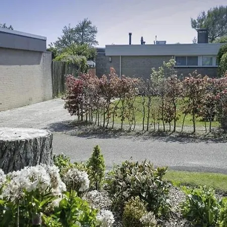 With South-facing Garden * Sint Maartensvlotbrug