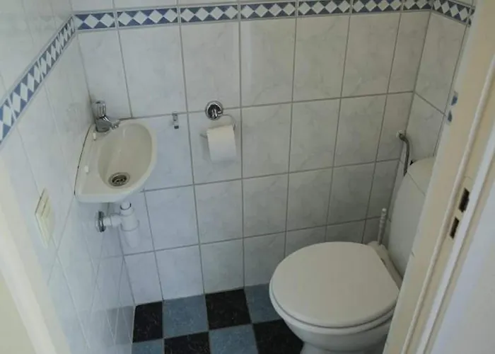 Сasa de vacaciones With South-facing Garden