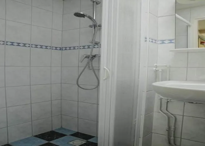 With South-facing Garden Sint Maartensvlotbrug