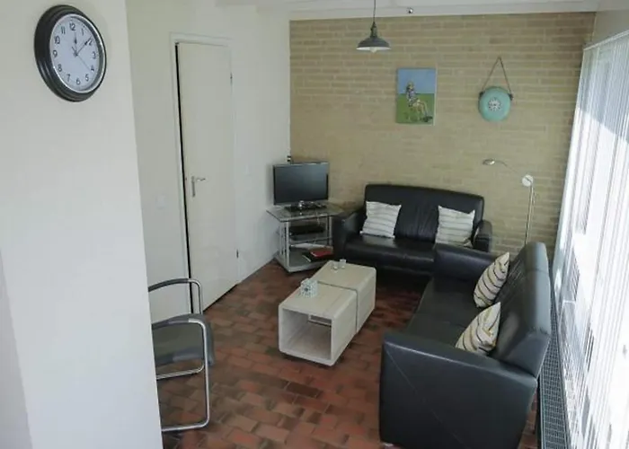 Сasa de vacaciones With South-facing Garden *