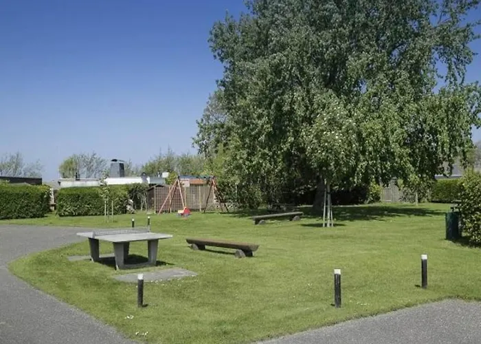 With South-facing Garden * Sint Maartensvlotbrug