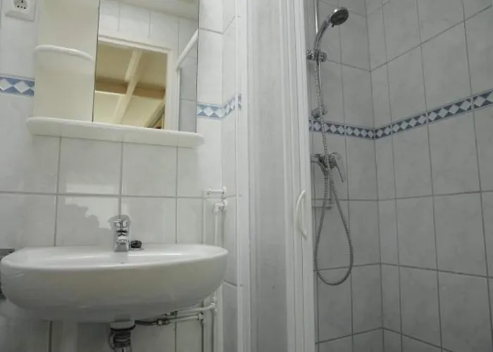 Сasa de vacaciones With South-facing Garden *